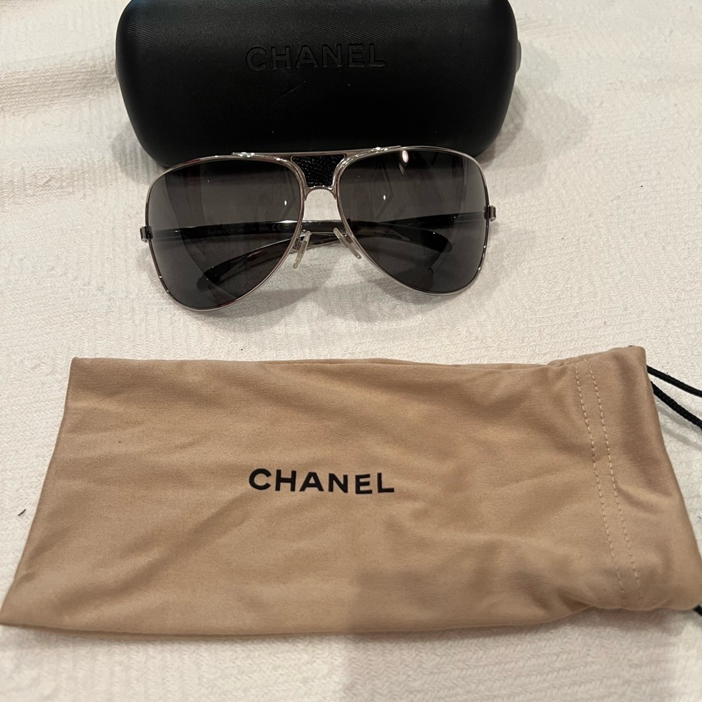 CHANEL Silver Frame Sunglasses with Black Case